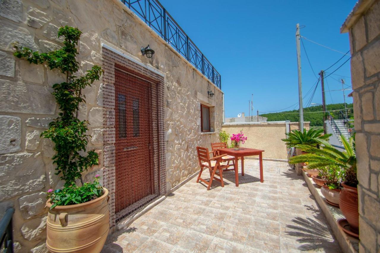 Kantouni House Volimes Exterior photo